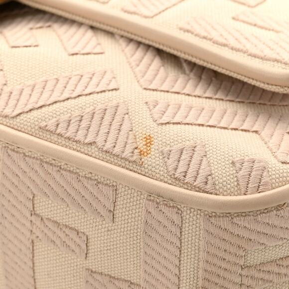 FENDI Logo FF Baguette Canvas Embroidered Strap Shoulder Bag Purse Crossbody - Picture 10 of 10